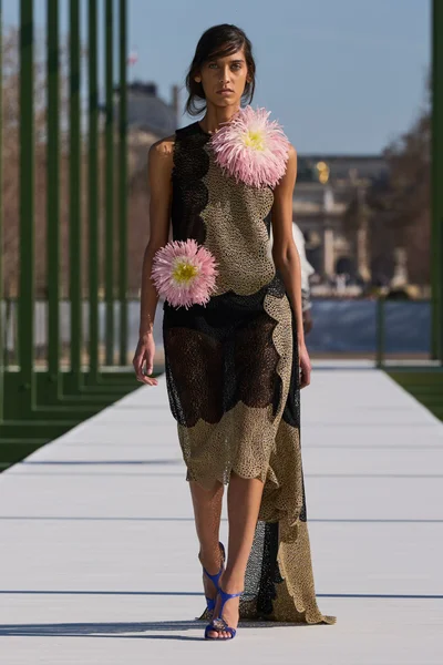 Look 22